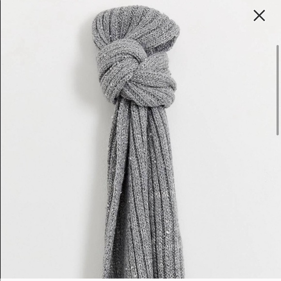 ASOS GRAY SCARF W BOWTIE - Picture 2 of 5